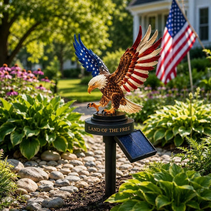 🔥LAST DAY 60% OFF – Solar Eagle Garden Light – A Glowing Tribute to American Freedom