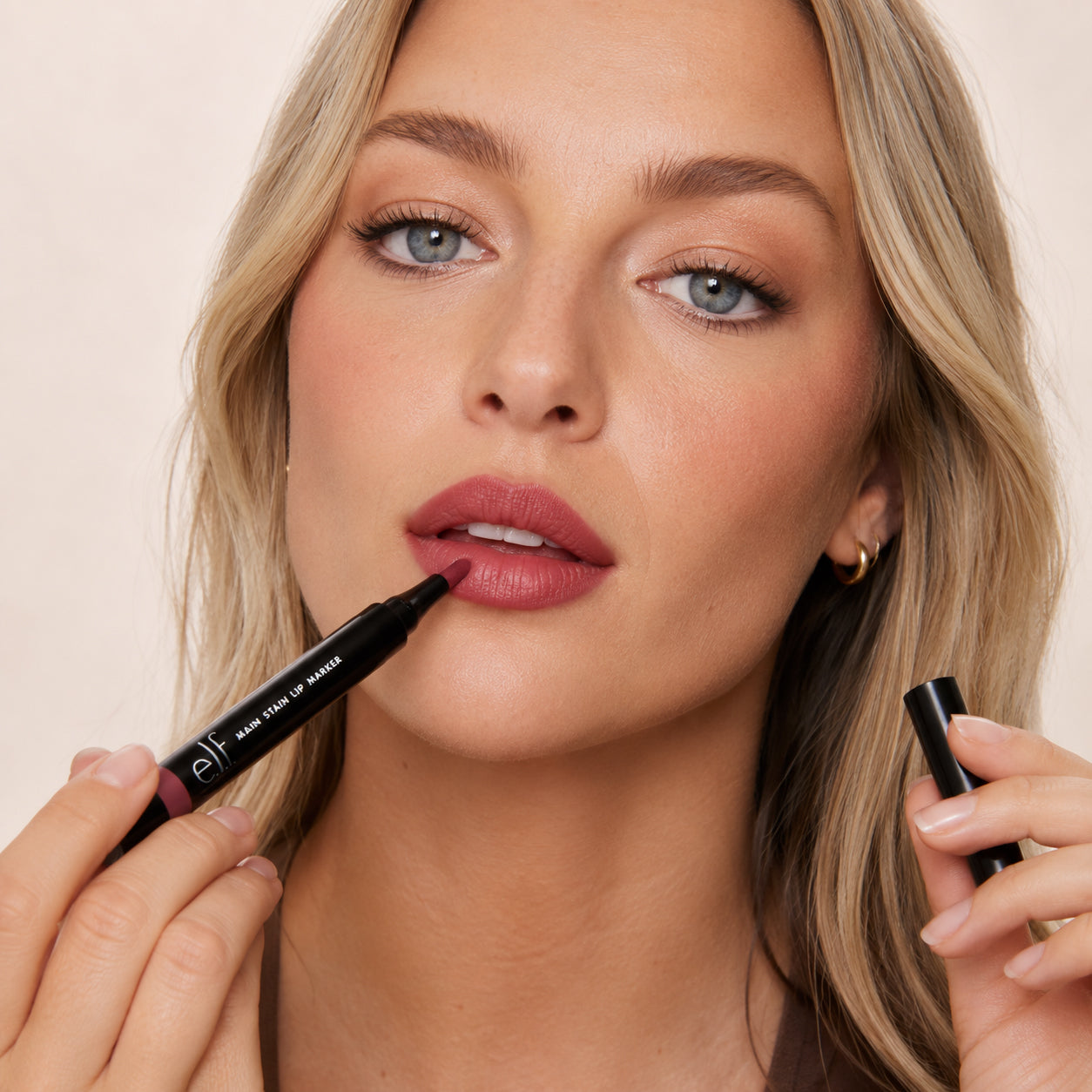 Final 3 hours 50% off:🌸 Long-Lasting Lip Liner Stain Marker – Precise Definition & Smooth Color